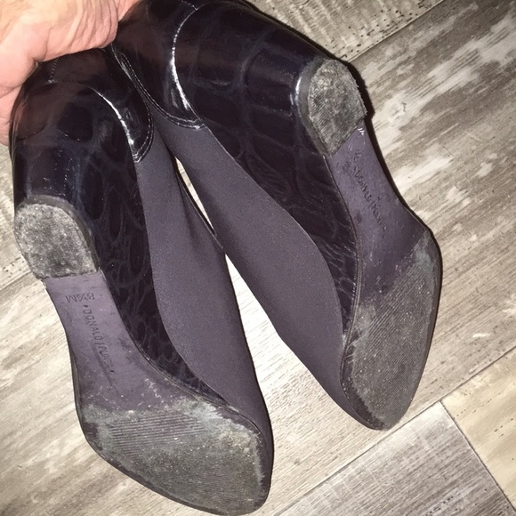 Donald J Pliner Ferny Black Suede and Leather Crepe Wedge - Picture 9 of 9